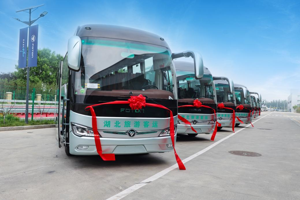 鑫輝同行 旅途無(wú)憂丨福田歐輝BJ6906批量交付湖北恩施鑫達(dá)客運(yùn)(圖2)